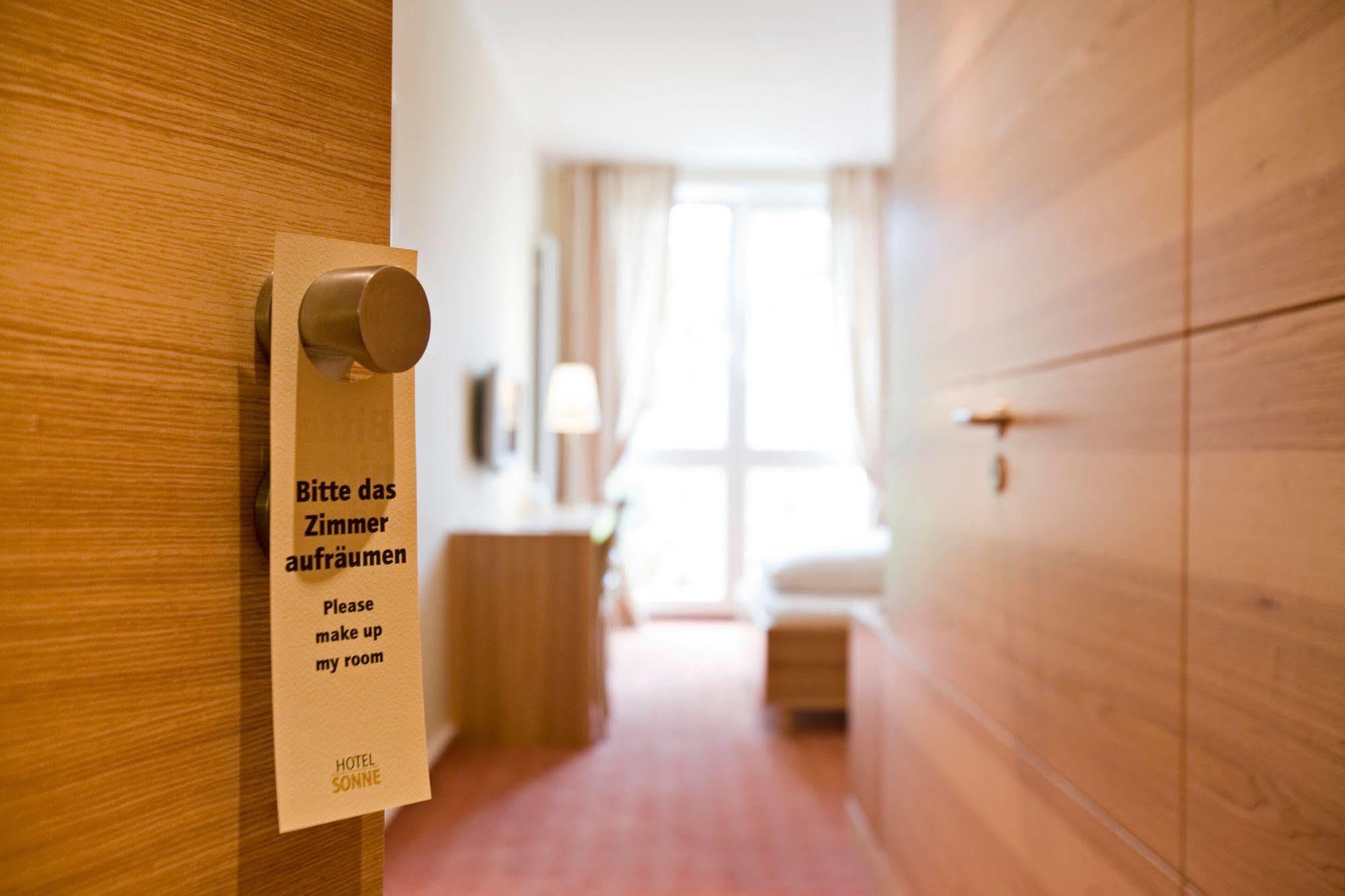 Hotel Sonne Rheda-Wiedenbrueck Bagian luar foto
