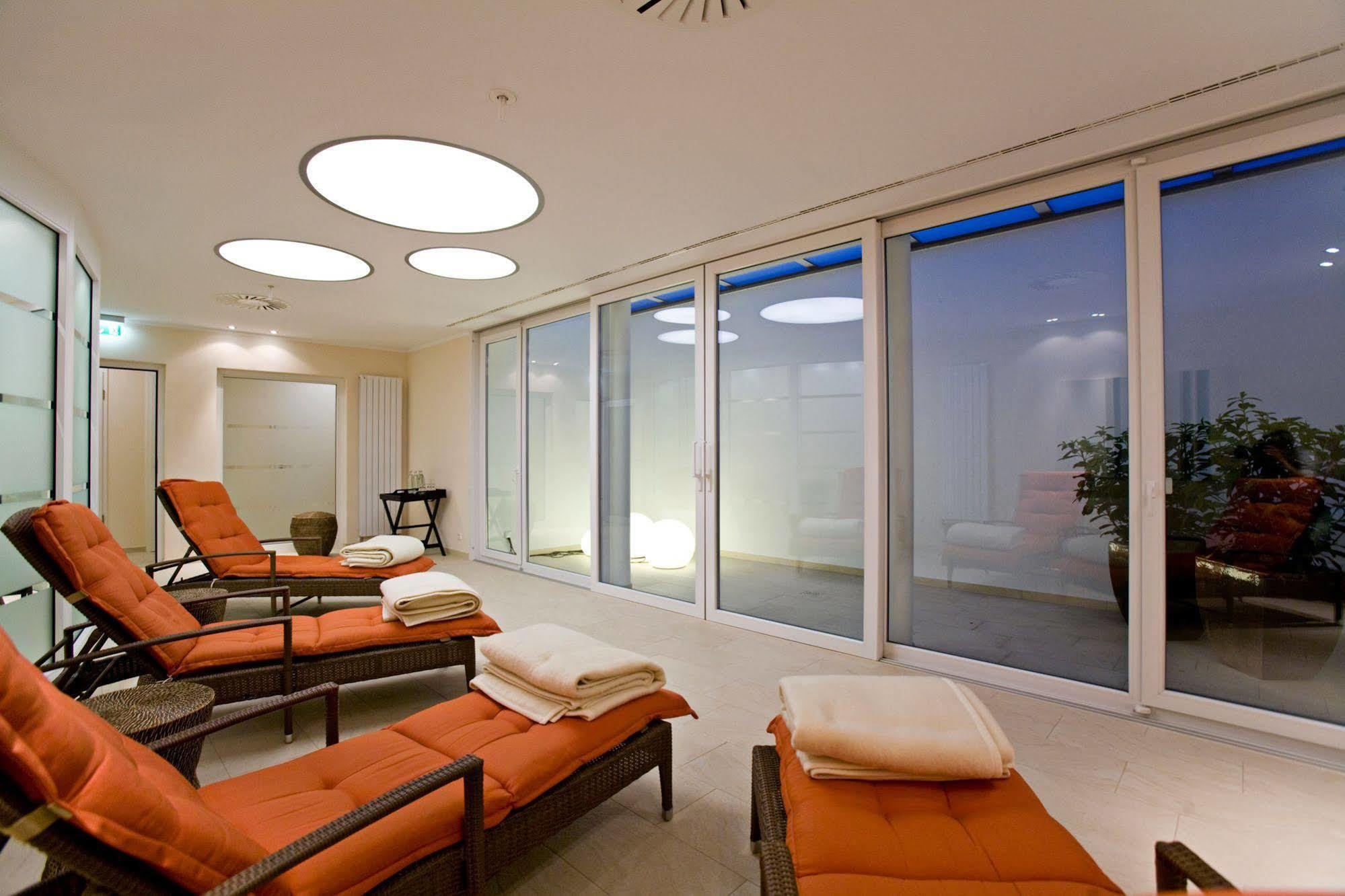 Hotel Sonne Rheda-Wiedenbrueck Bagian luar foto